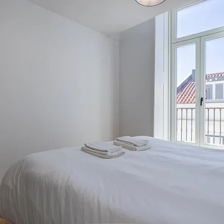 Glamorous 3bdr In Center By Lovelystay Lejlighed