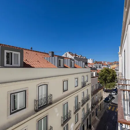 Apartman Glamorous 3bdr In Center By Lovelystay