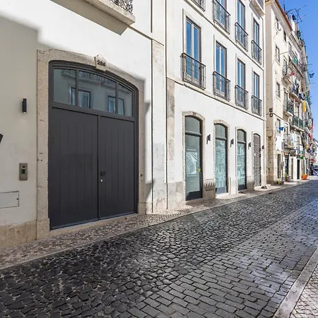 Glamorous 3bdr In Center By Lovelystay Appartement