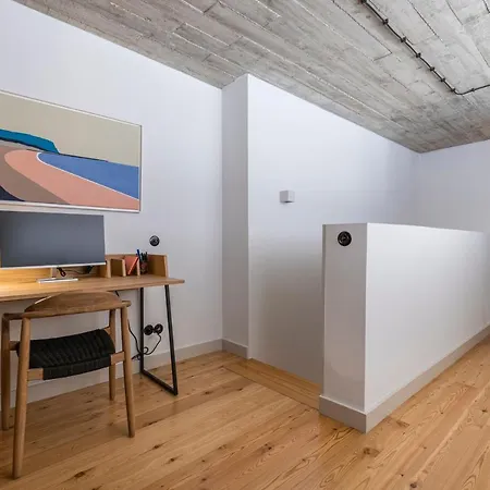 Spacious 3Bdr Apartment With Balcony By Lovelystay Lisboa