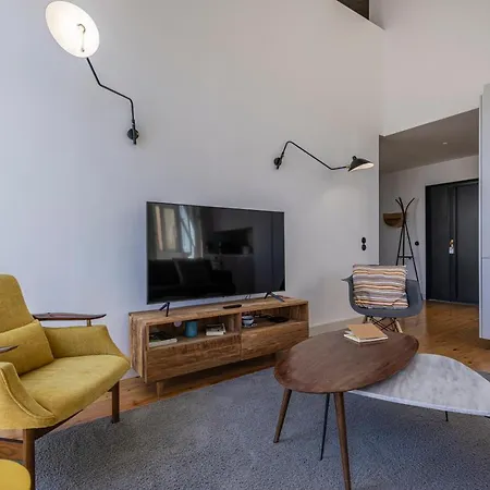 Glamorous 3bdr In Center By Lovelystay Апартаменты Лиссабон